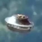 Hawaii 2015: craft spotted at Molokai Island in broad daylight Videos of UFOs and UAP Sightings Screenshot 2024 07 09 192327